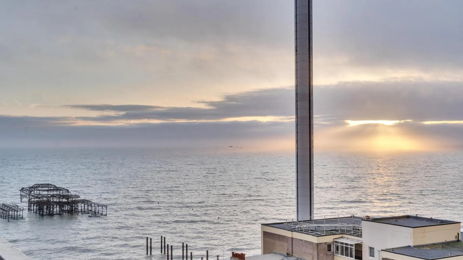 Coastal Sunset With Direct Seaviews By My Getaways Apartment Brighton United Kingdom